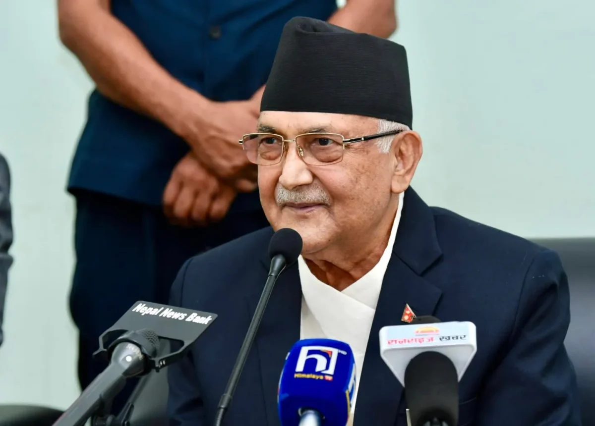 ओलीको टिप्पणी : ‘देश लुट्नेहरूले राजीनामा दिन नपर्ने, राष्ट्रपतिले राजीनामा दिनुपर्ने ?’ Maahi Khabar