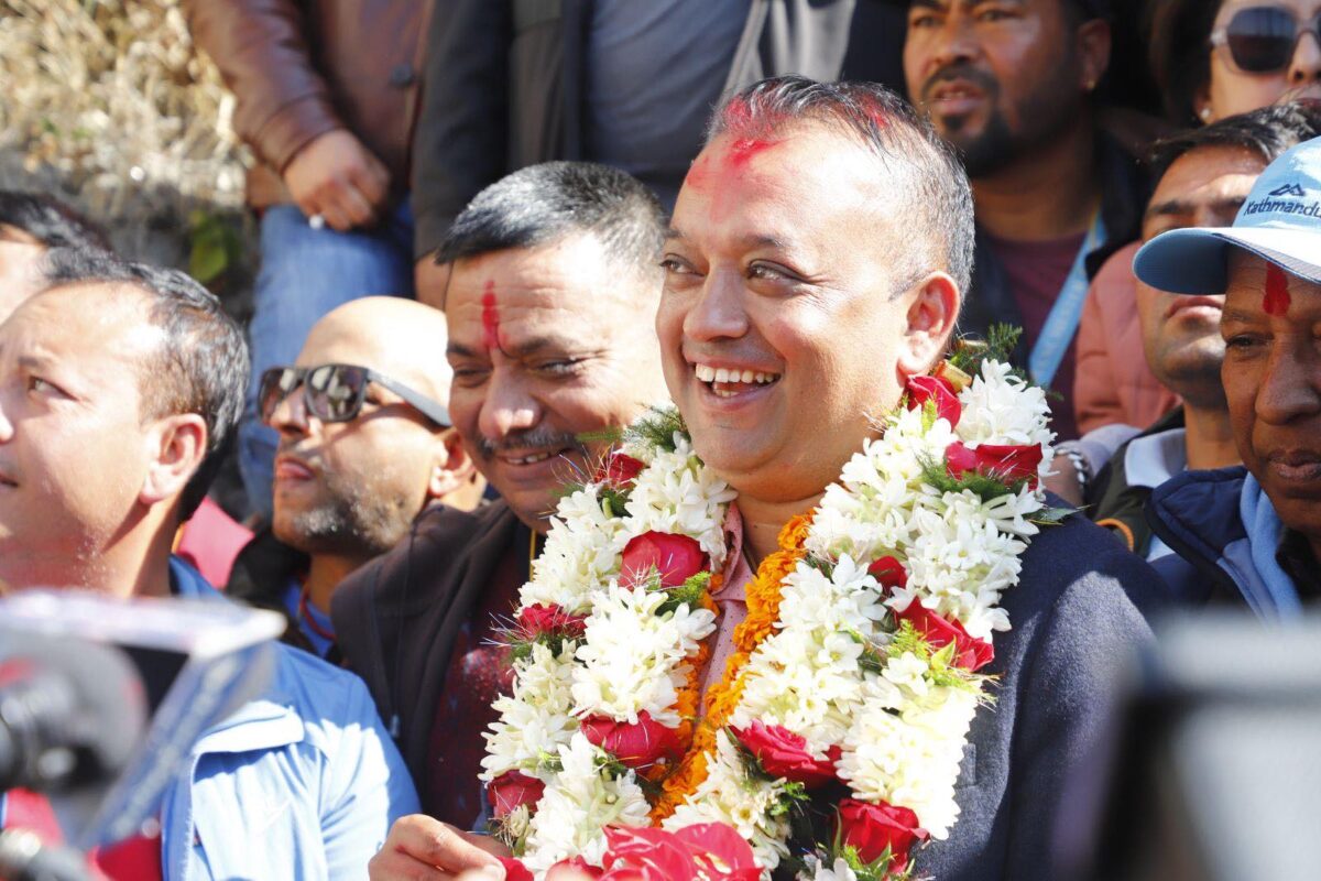 तस्बीरमा गगन थापाको विजयोत्सव