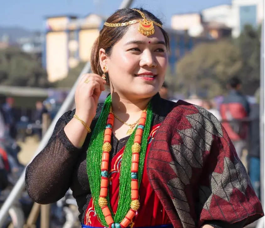 यति एयरलाइन्सको विमान दुर्घटनामा लोकगायिका नीरा छन्त्यालको निधन